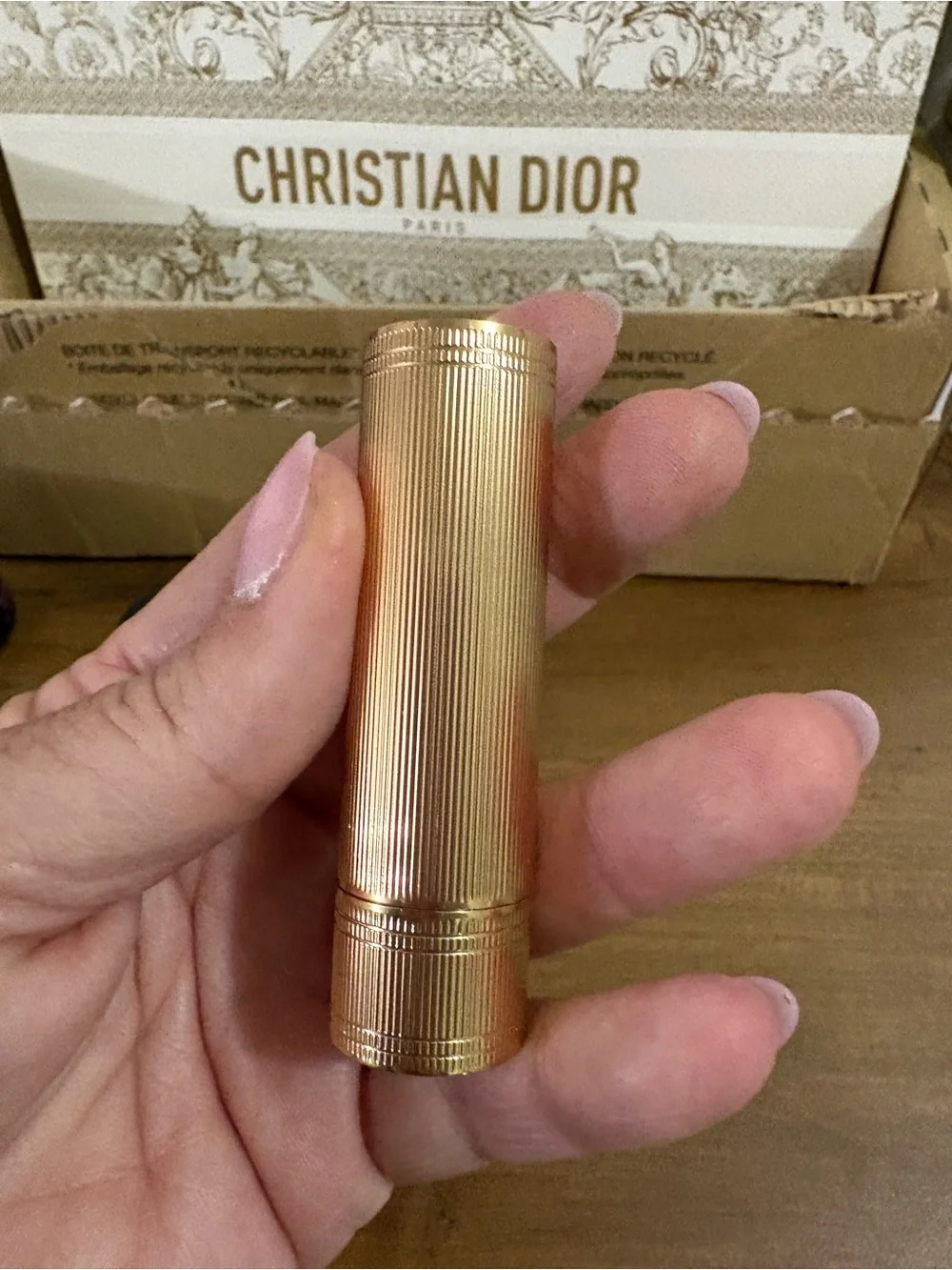 Gucci Rouge a Levres Mat Lipstick - Cassie Magenta 404 NIB